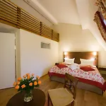 Hotel Pałac Pakoszów Wernersdorf