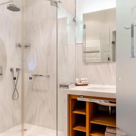 Palac Pakoszow Wernersdorf 5*