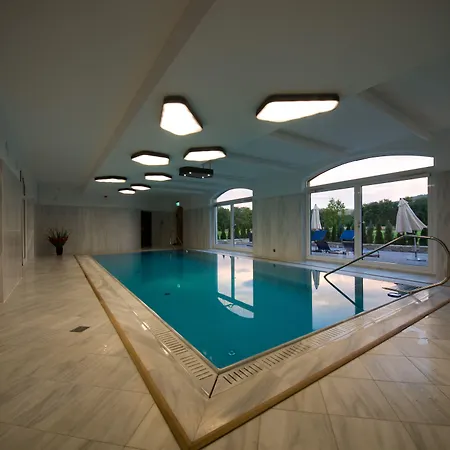 Hotel Pałac Pakoszów Wernersdorf