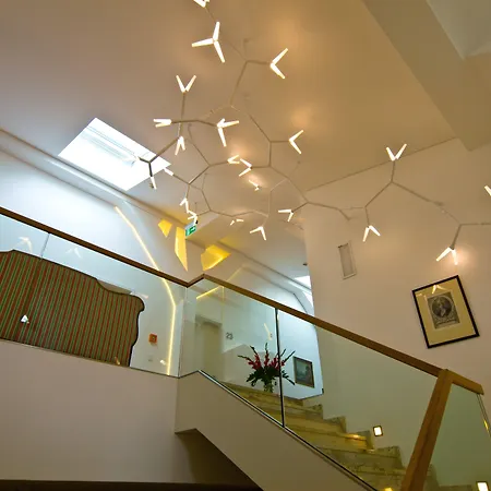 Palac Pakoszow Wernersdorf 5*