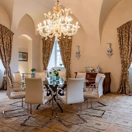 Pałac Pakoszów Wernersdorf 5*