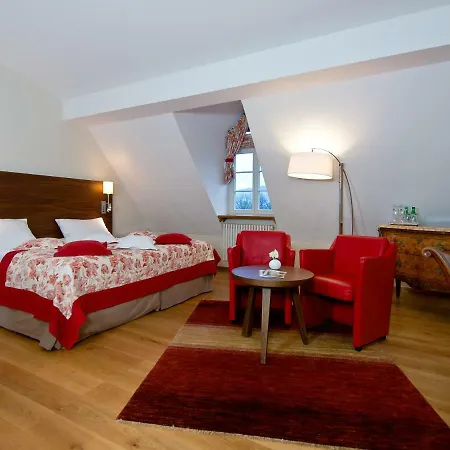 Palac Pakoszow Wernersdorf 5*