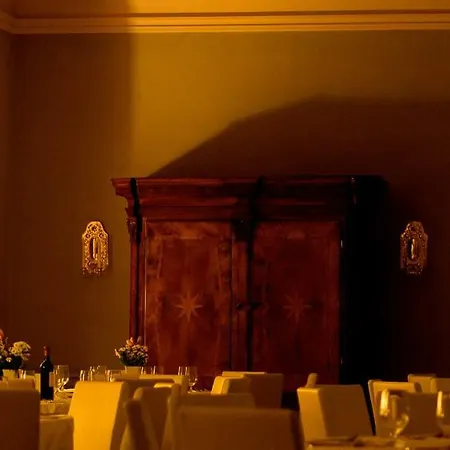 Pałac Pakoszów Wernersdorf 5*