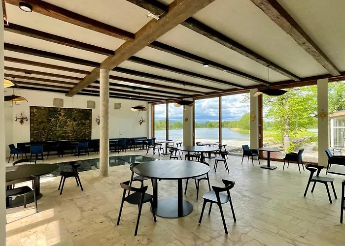 Palac Pakoszow Wernersdorf 5*