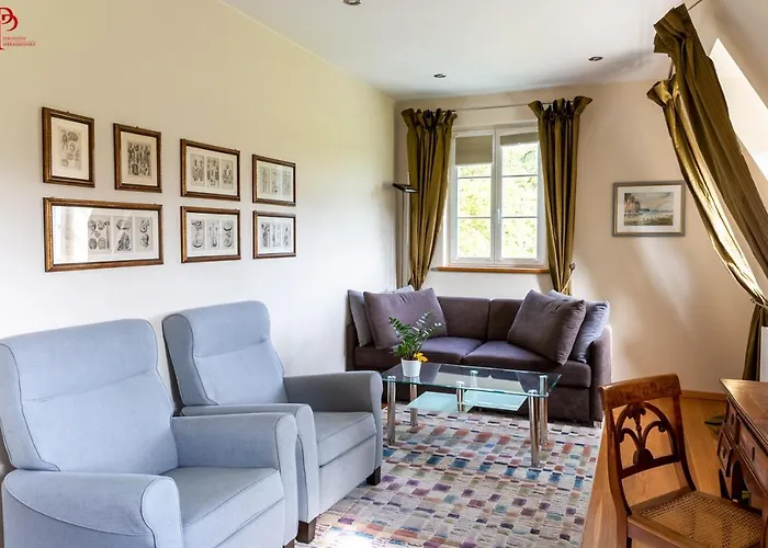 Palac Pakoszow Wernersdorf 호텔 피에초비체