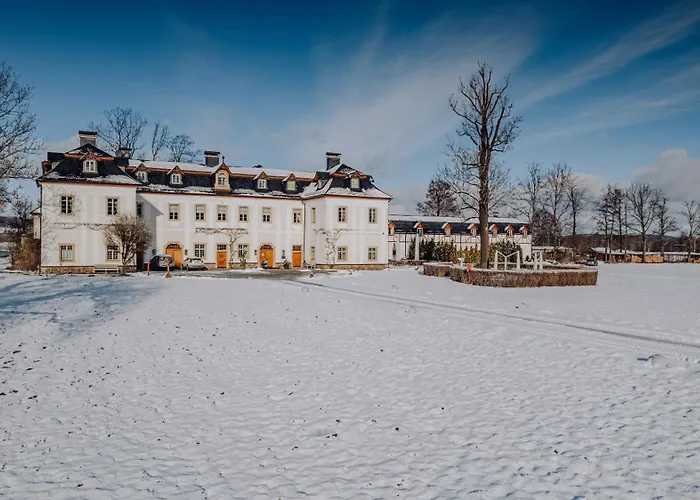 호텔 Palac Pakoszow Wernersdorf 5*