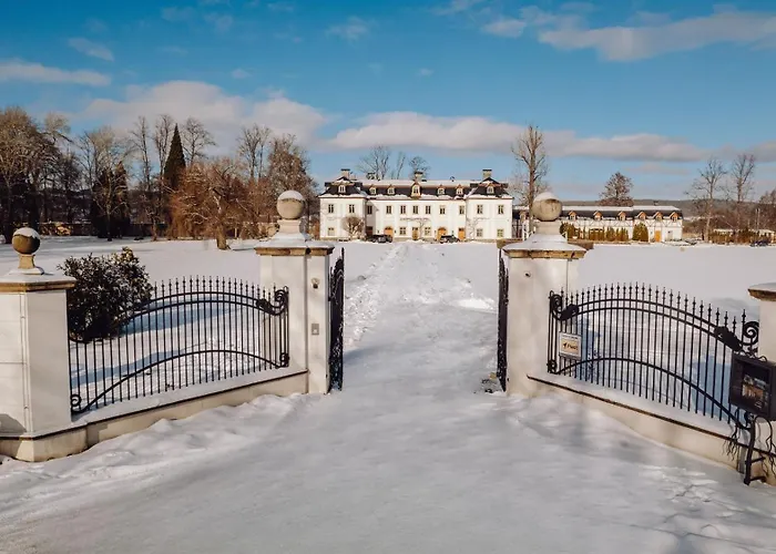 Palac Pakoszow Wernersdorf 호텔 5*